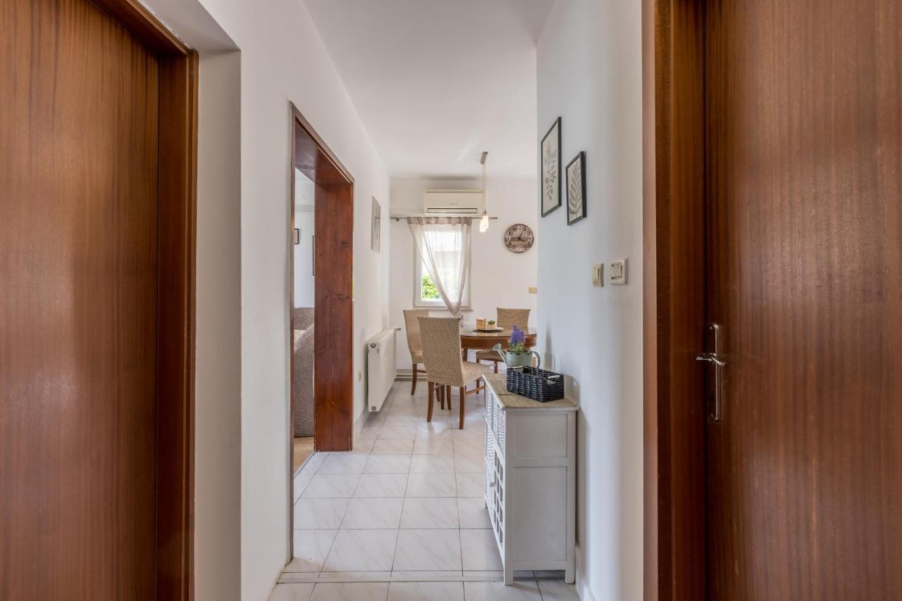 Citrus Accommodation Kastela Bagian luar foto