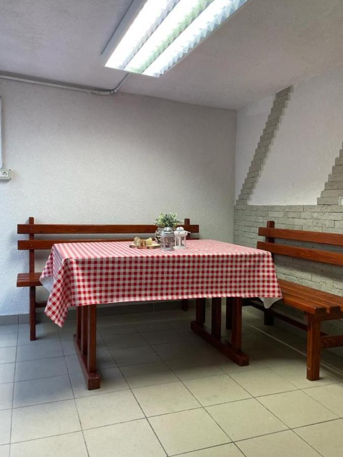 Citrus Accommodation Kastela Bagian luar foto