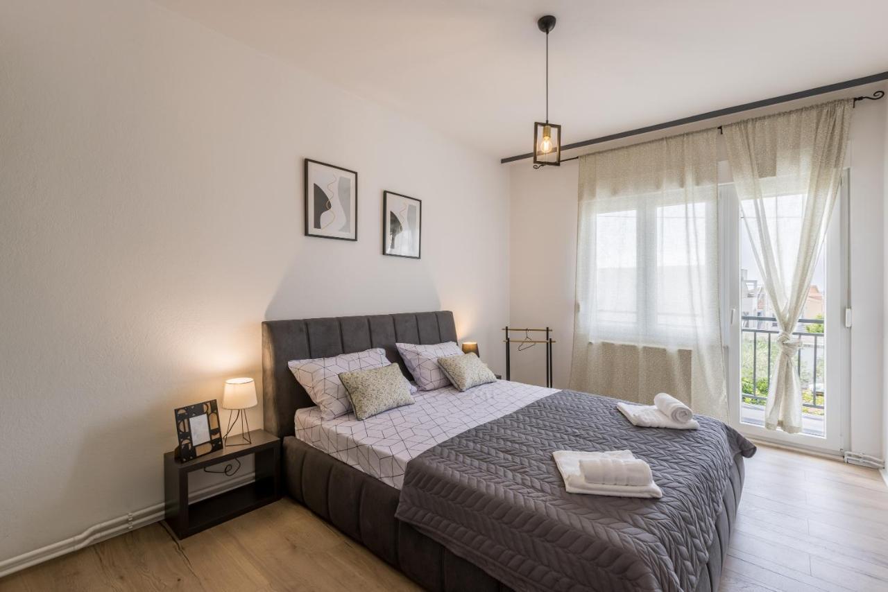 Citrus Accommodation Kastela Bagian luar foto