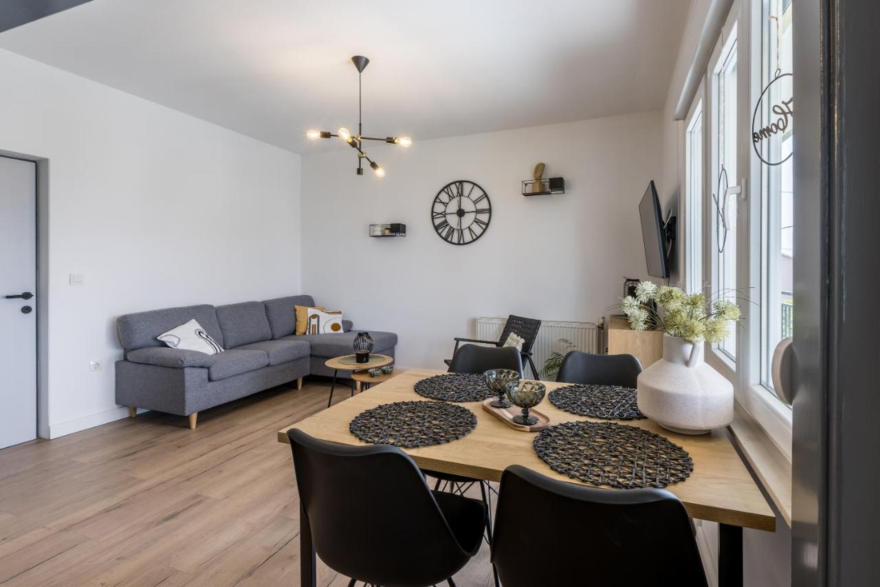Citrus Accommodation Kastela Bagian luar foto